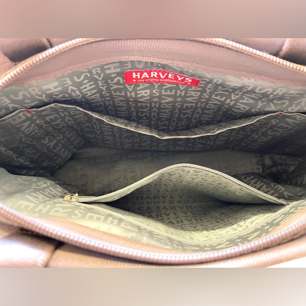 Harveys The Original Seatbelt Shoulder Bag‎ in Brown - Picture 4 of 9
